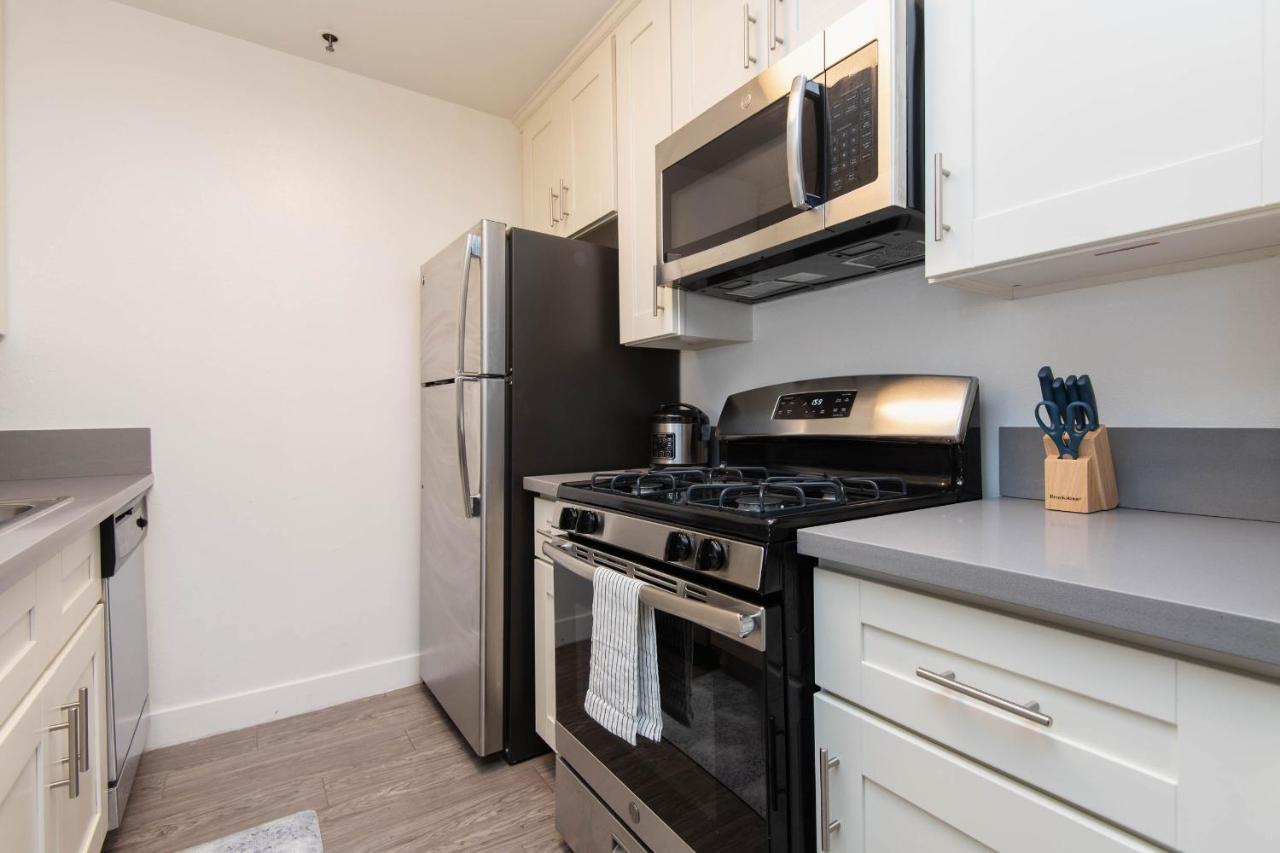 Luxury One Bedroom Apartments Free Parking&Pool 洛杉矶 外观 照片